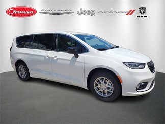 New 2025 Chrysler Pacifica Select image 1
