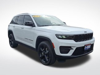 Certified 2023 Jeep Grand Cherokee Altitude image 1