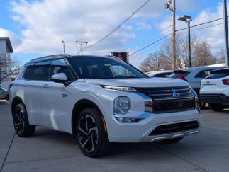New 2025 Mitsubishi Outlander SEL image 1