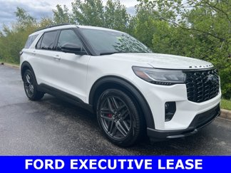 Used 2025 Ford Explorer ST image 1