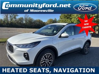 New 2025 Ford Escape SE image 1