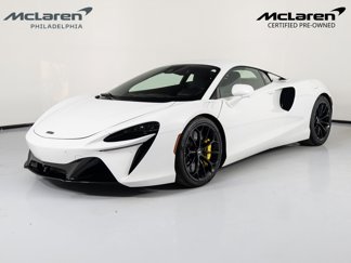 Used 2024 McLaren Artura image 1