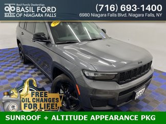 Used 2023 Jeep Grand Cherokee L Laredo image 1
