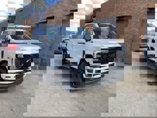 New 2025 Ford F250 XLT image 1