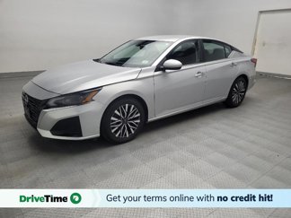 Used 2023 Nissan Altima 2.5 SV image 1
