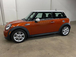 Used 2011 MINI Cooper S image 1