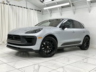 Used 2025 Porsche Macan GTS image 1