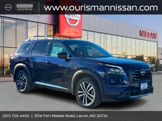 New 2025 Nissan Pathfinder Platinum w/ Black Appearance Package image 1