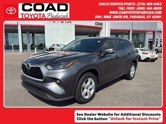 Used 2023 Toyota Highlander LE image 1