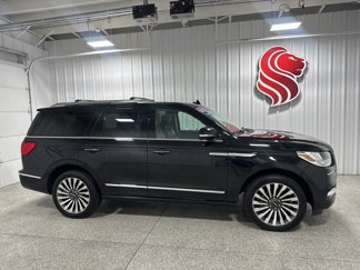 Used 2021 Lincoln Navigator Reserve image 1