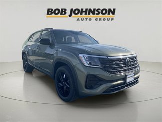 New 2025 Volkswagen Atlas Cross Sport SEL R-Line image 1