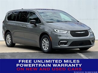 New 2025 Chrysler Pacifica Select image 1