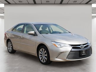 Used 2015 Toyota Camry XLE image 1