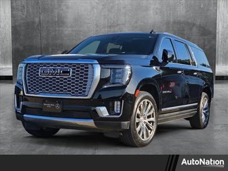 Used 2022 GMC Yukon XL Denali w/ Denali Premium Package image 1