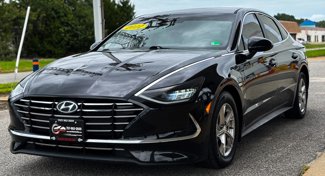 Used 2022 Hyundai Sonata SE image 1