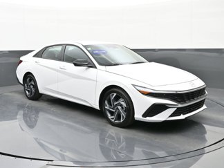 Certified 2025 Hyundai Elantra Sport w/ Cargo Package image 1
