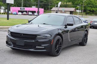 Used 2017 Dodge Charger SXT image 1