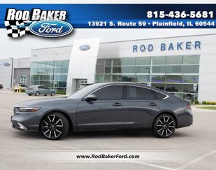 Used 2024 Honda Accord Touring image 1