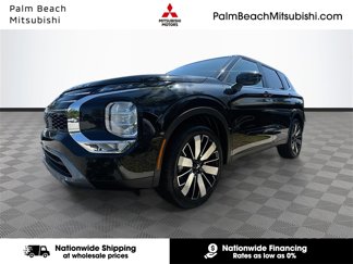 New 2025 Mitsubishi Outlander SE image 1
