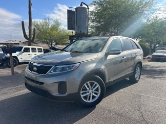 Used 2015 Kia Sorento LX image 1