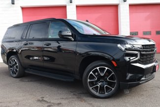 Used 2023 Chevrolet Suburban RST image 1