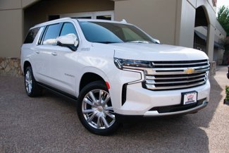 Used 2024 Chevrolet Suburban High Country w/ Advanced Technology Package image 1