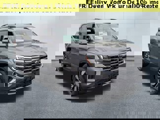 New 2025 Volkswagen Atlas SE image 1