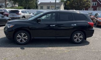 Used 2019 Nissan Pathfinder S image 1