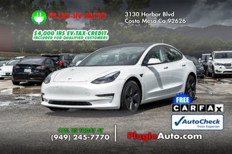 Used 2022 Tesla Model 3 Standard Range image 1