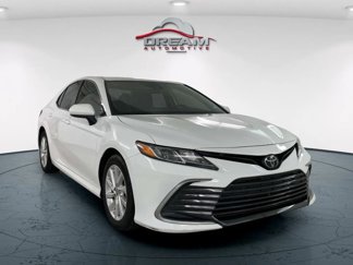 Used 2023 Toyota Camry LE image 1