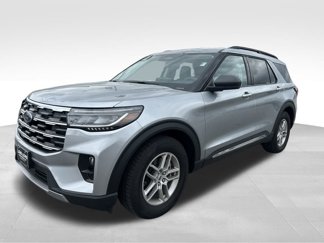 Used 2025 Ford Explorer Active w/ Active Comfort Package image 1