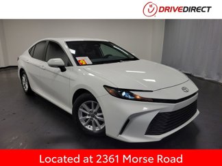 Used 2025 Toyota Camry LE image 1