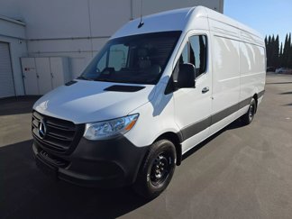 Used 2025 Mercedes-Benz Sprinter 2500 image 1