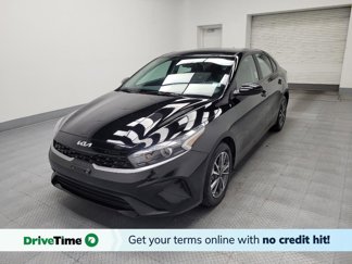 Used 2023 Kia Forte LXS image 1