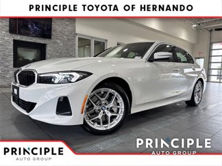 Used 2025 BMW 330i xDrive Sedan image 1