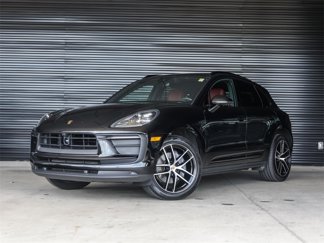 Certified 2025 Porsche Macan image 1