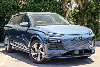 New 2025 Audi Q6 e-tron Prestige image 1