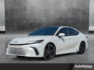 Used 2025 Toyota Camry XSE image 1