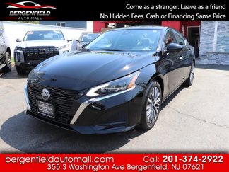Used 2023 Nissan Altima 2.5 SV image 1