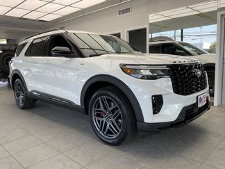 New 2025 Ford Explorer ST-Line image 1