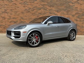 New 2025 Porsche Cayenne S image 1