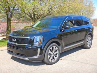 Used 2022 Kia Telluride S image 1