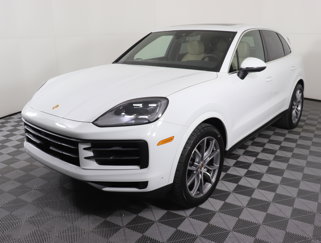 Used 2025 Porsche Cayenne image 1