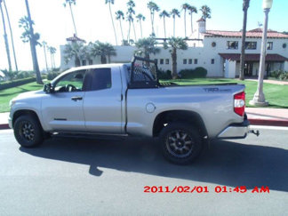 Used 2018 Toyota Tundra SR image 1