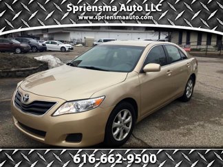 Used 2011 Toyota Camry image 1