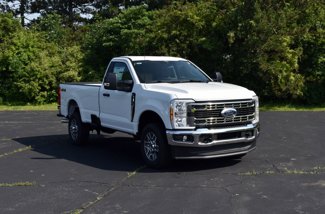 New 2025 Ford F350 XLT image 1