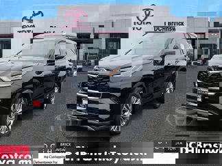New 2025 Toyota Highlander Platinum image 1