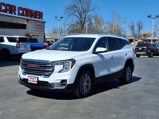 Used 2023 GMC Terrain SLT image 1