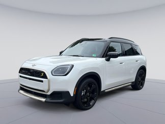 New 2025 MINI Cooper Countryman SE w/ Comfort Package Max image 1