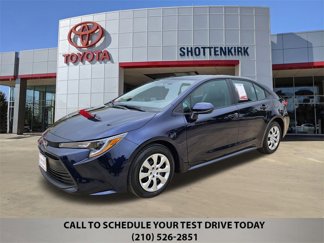 Used 2025 Toyota Corolla LE image 1